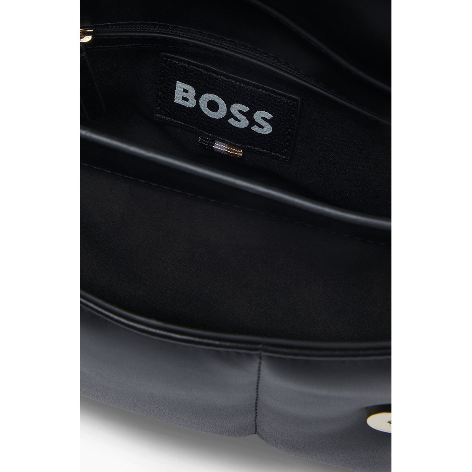 B Icon Shoulder Bag M