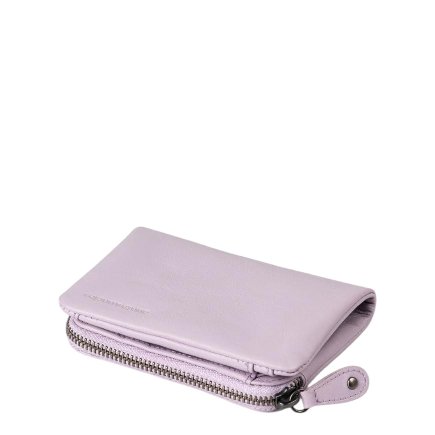 Lieblingstasche Cherry light purple leather wallet with a secure zip-around closure and compact design.