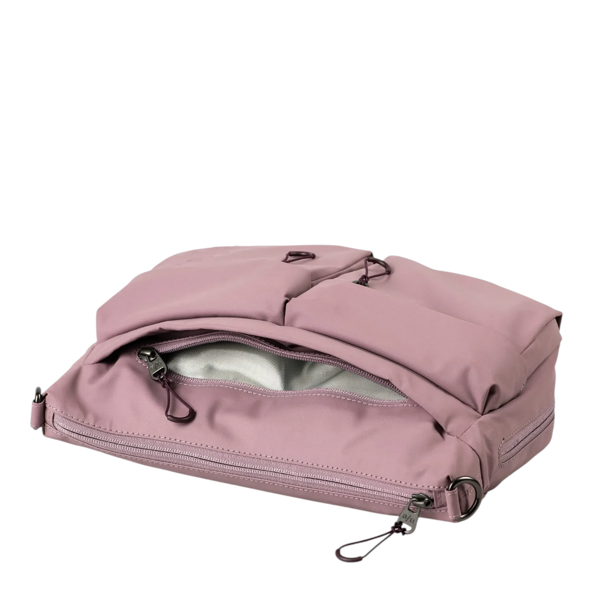 Lieblingstasche Mogami RE lite dusty rose crossbody bag with front zipper pockets and durable nylon fabric
