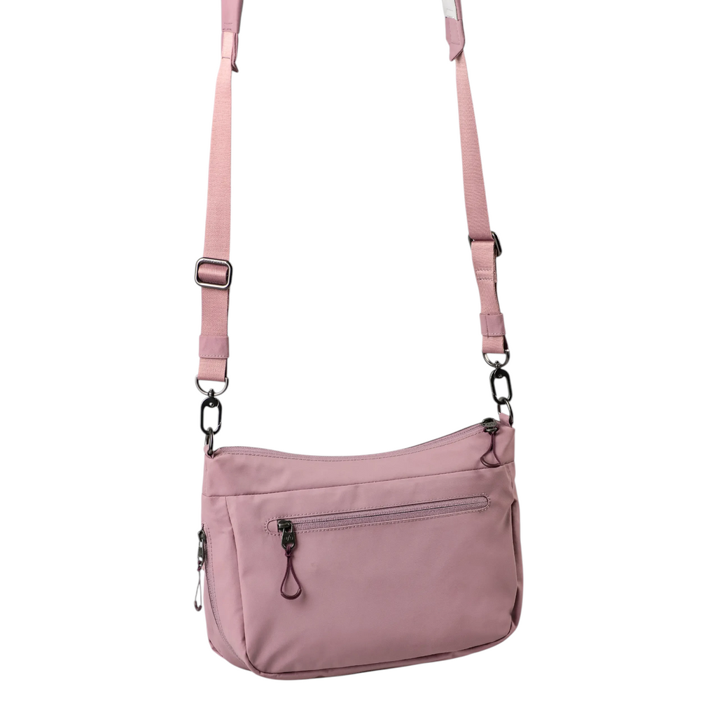 Lieblingstasche Mogami RE lite dusty pink crossbody bag with adjustable strap and front zipper pocket