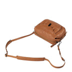 Lieblingstasche Mrs. Cannoli tan leather crossbody bag with a ruched front pocket and adjustable shoulder strap.