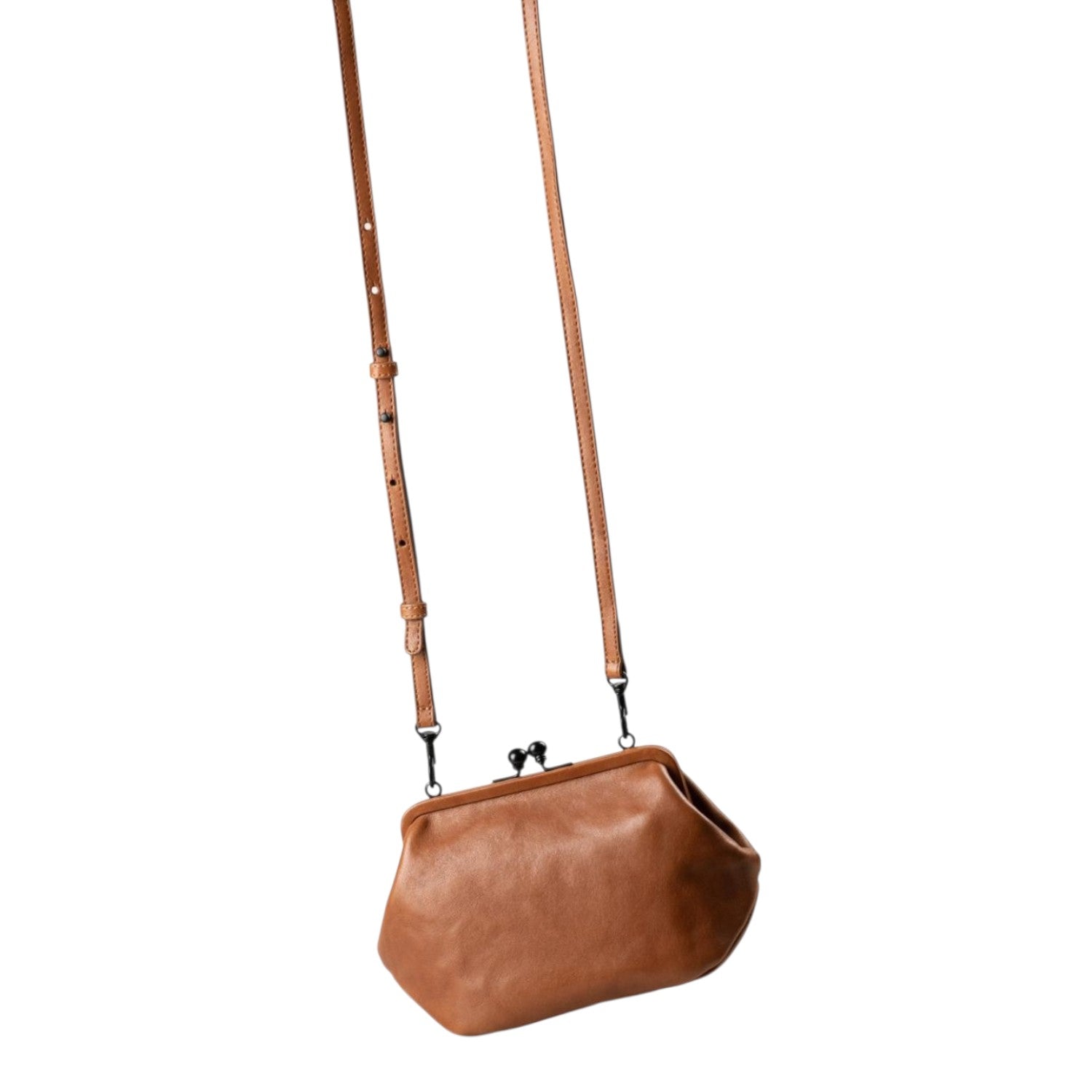 Lieblingstasche Mrs. Pizzelle brown leather crossbody bag with a vintage-style kiss-lock clasp and adjustable strap.