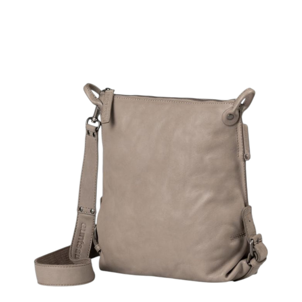 Lieblingstasche Mrs. Raisin Cookie taupe leather crossbody bag with adjustable strap and zip closure
