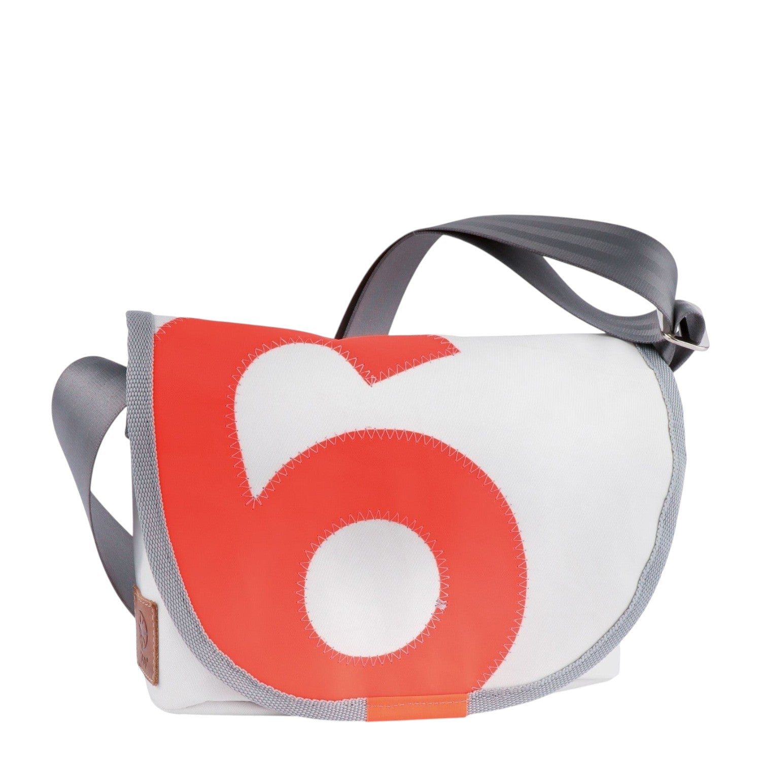 Lieblingstasche Perle messenger bag in white and orange sailcloth with grey seatbelt strap and number six detail