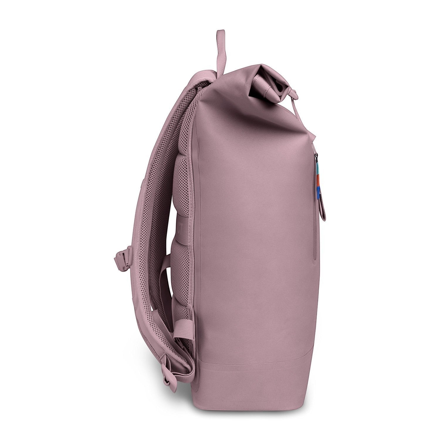 Lieblingstasche Rolltop Lite 2.0 backpack in dusty rose, with padded straps and a small colorful zipper pull.