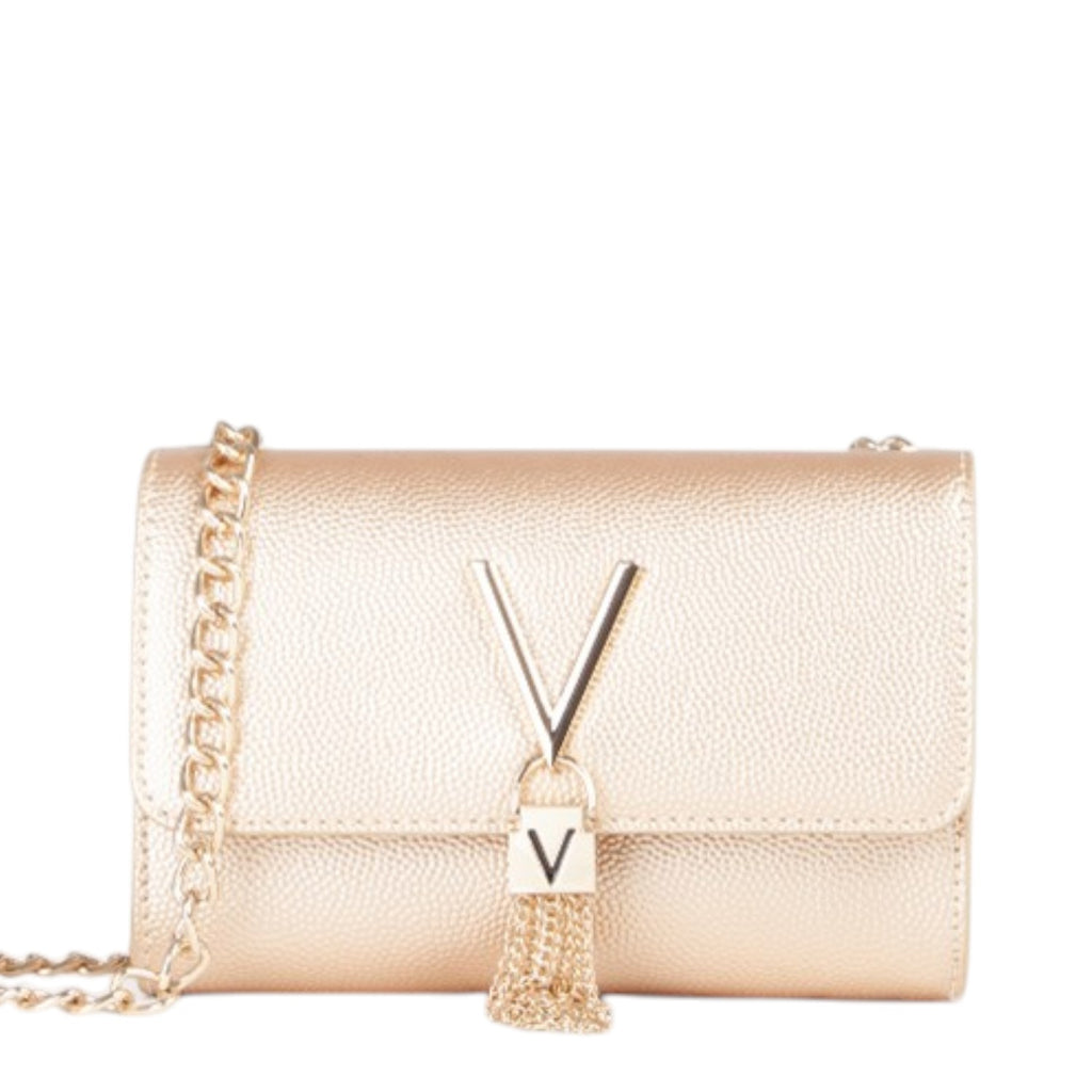 Lieblingstasche Pochette Divina rose gold metallic leather clutch with chain strap and tassel detail.