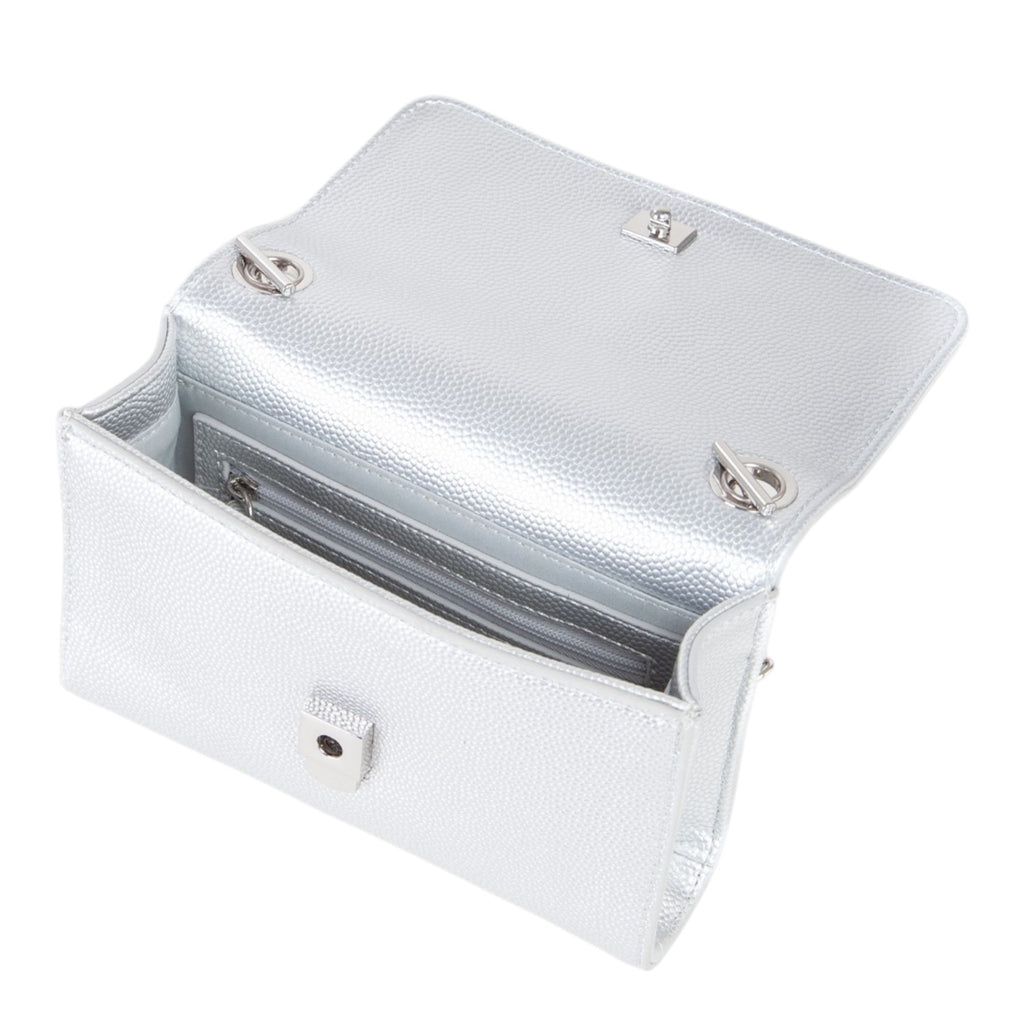 Lieblingstasche Pochette Divina silver metallic textured leather crossbody bag with silver hardware and chain strap.