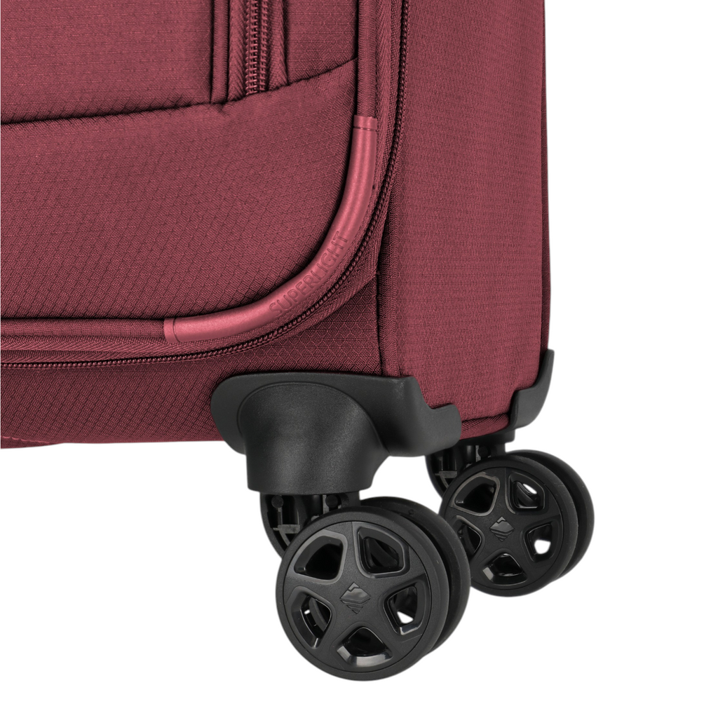 Lieblingstasche Skaii trolley suitcase in burgundy with durable 360-degree spinner wheels and zipper detail