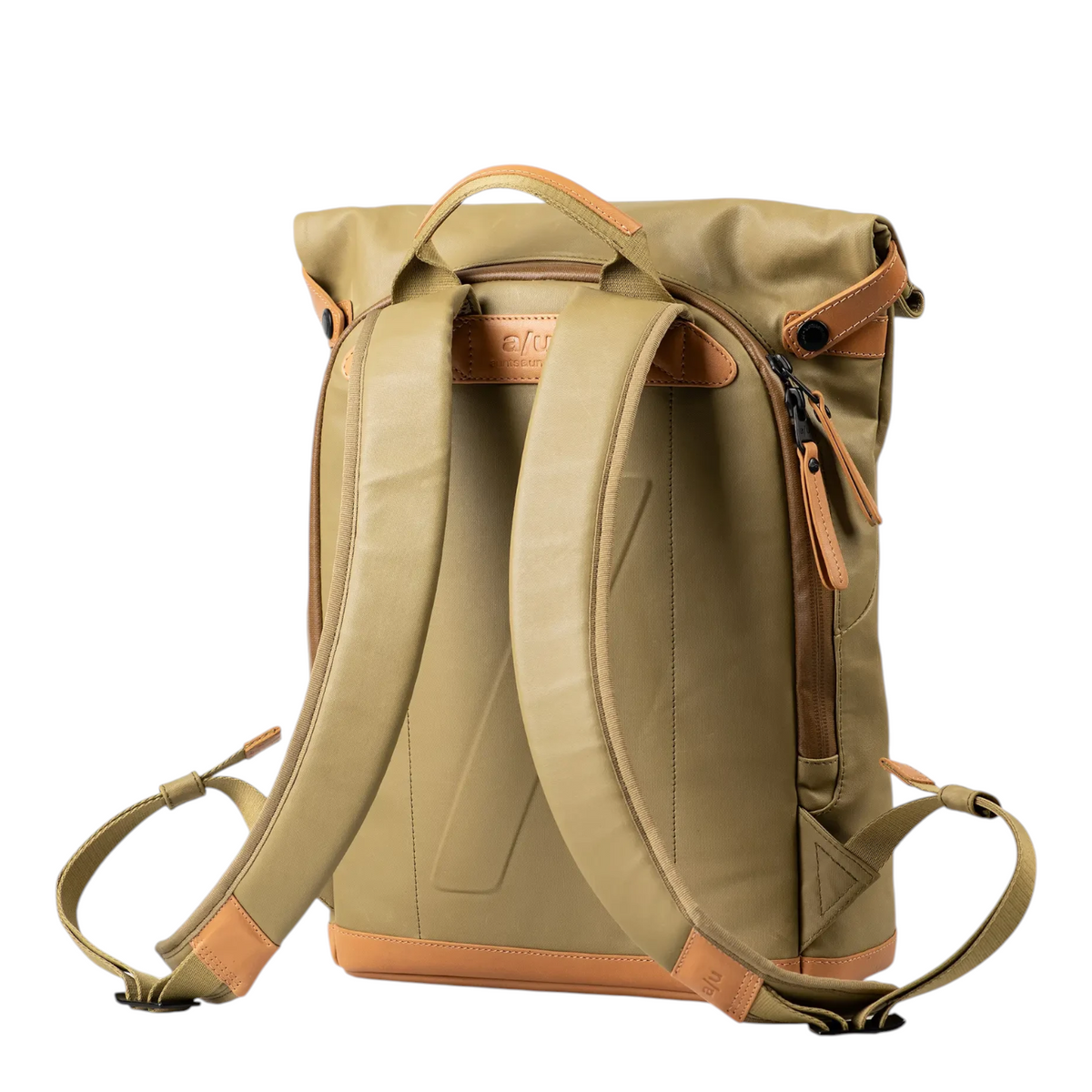 Lieblingstasche Wakayama backpack in olive green with tan leather accents and adjustable shoulder straps