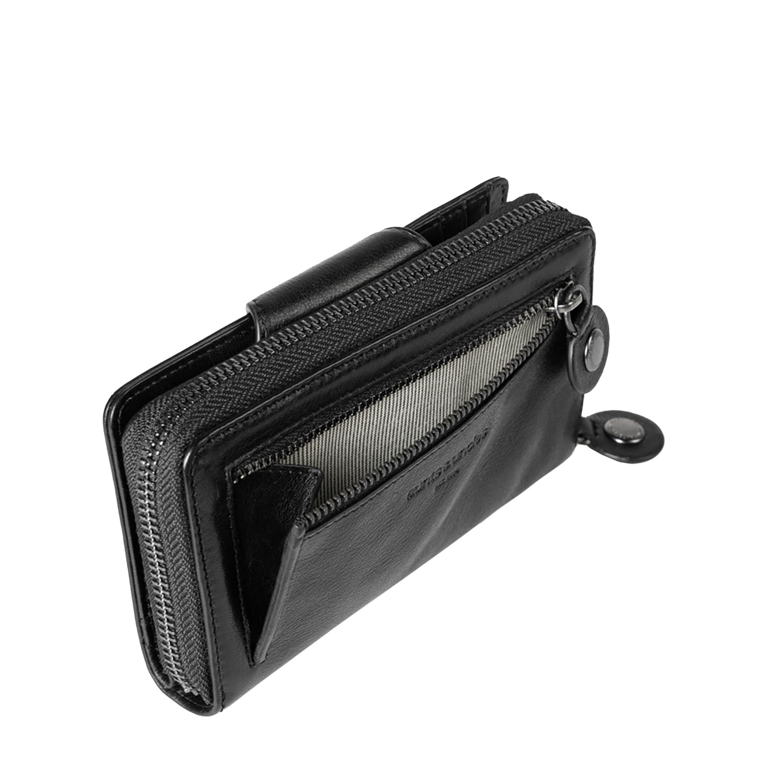 aunts-uncles_Francis_black-smoke_04