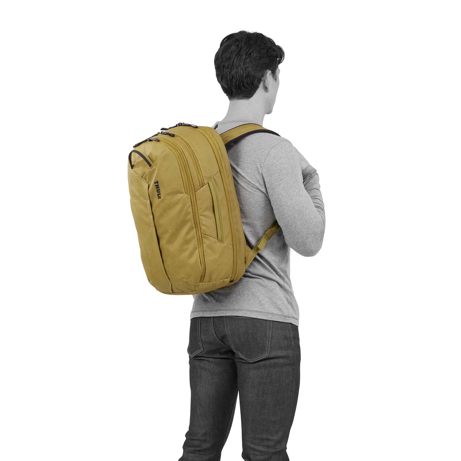 Thule_Aion-Travel-Backpack-28l-3204722-nutria-17