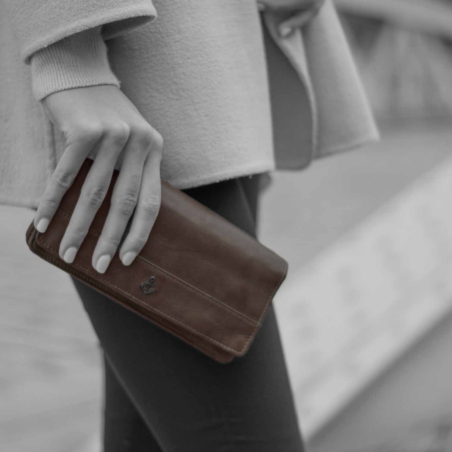 Harbour2nd_Luja_brown